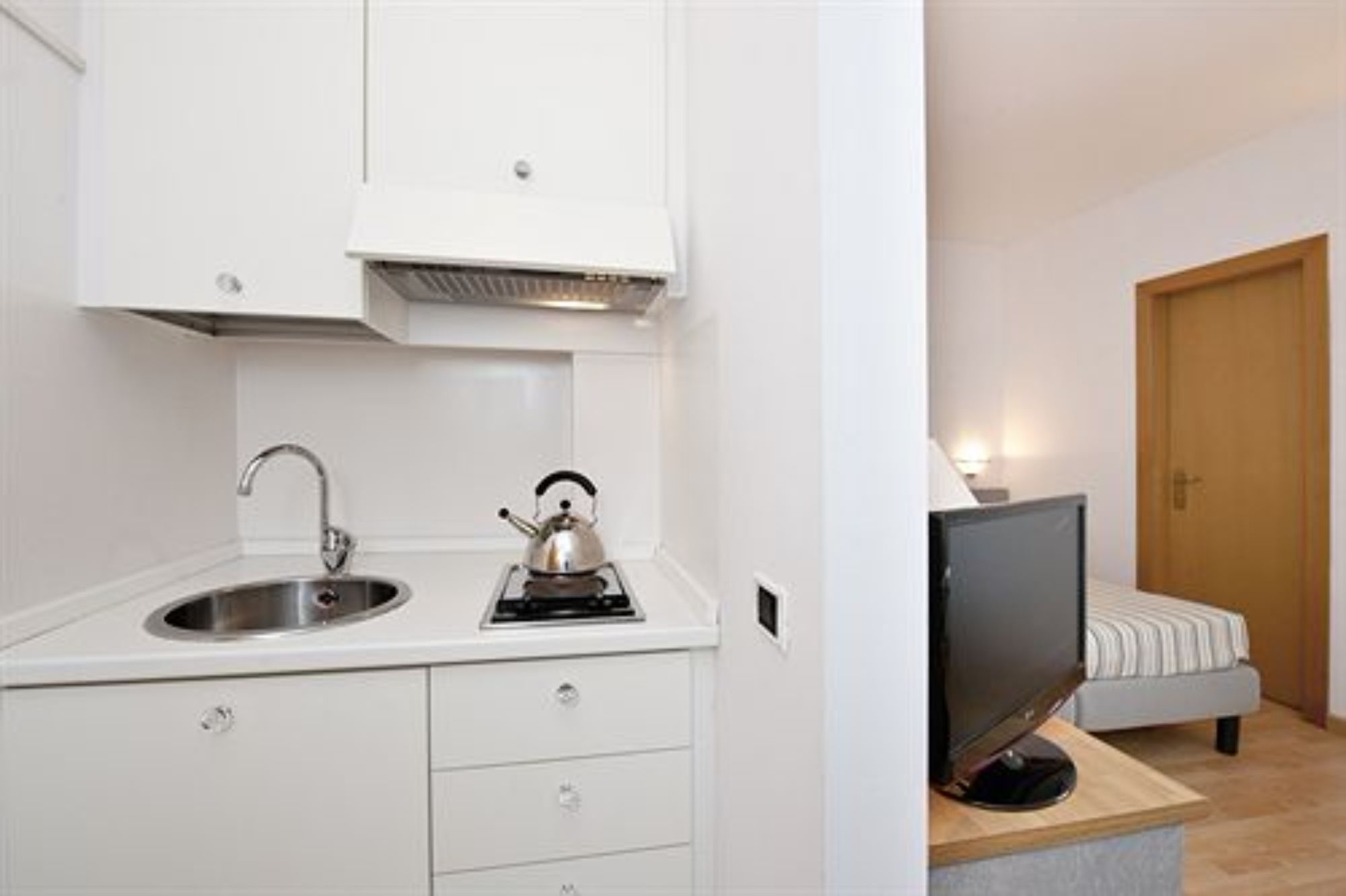 Фото Alexandra Stay Residence