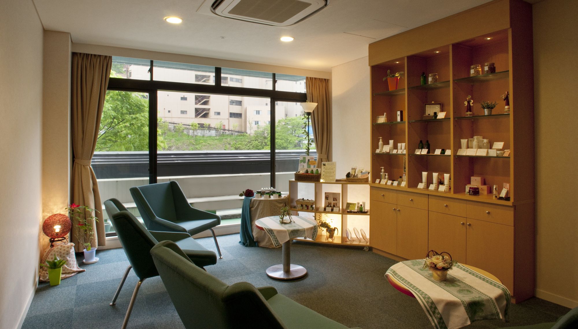 Фото Kinugawa Onsen Hotel