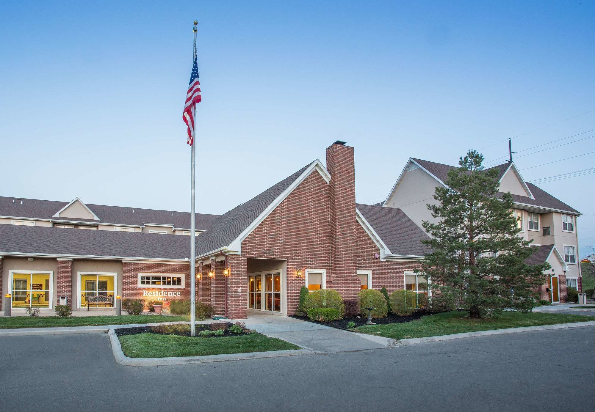 Фото Residence Inn by Marriott Topeka