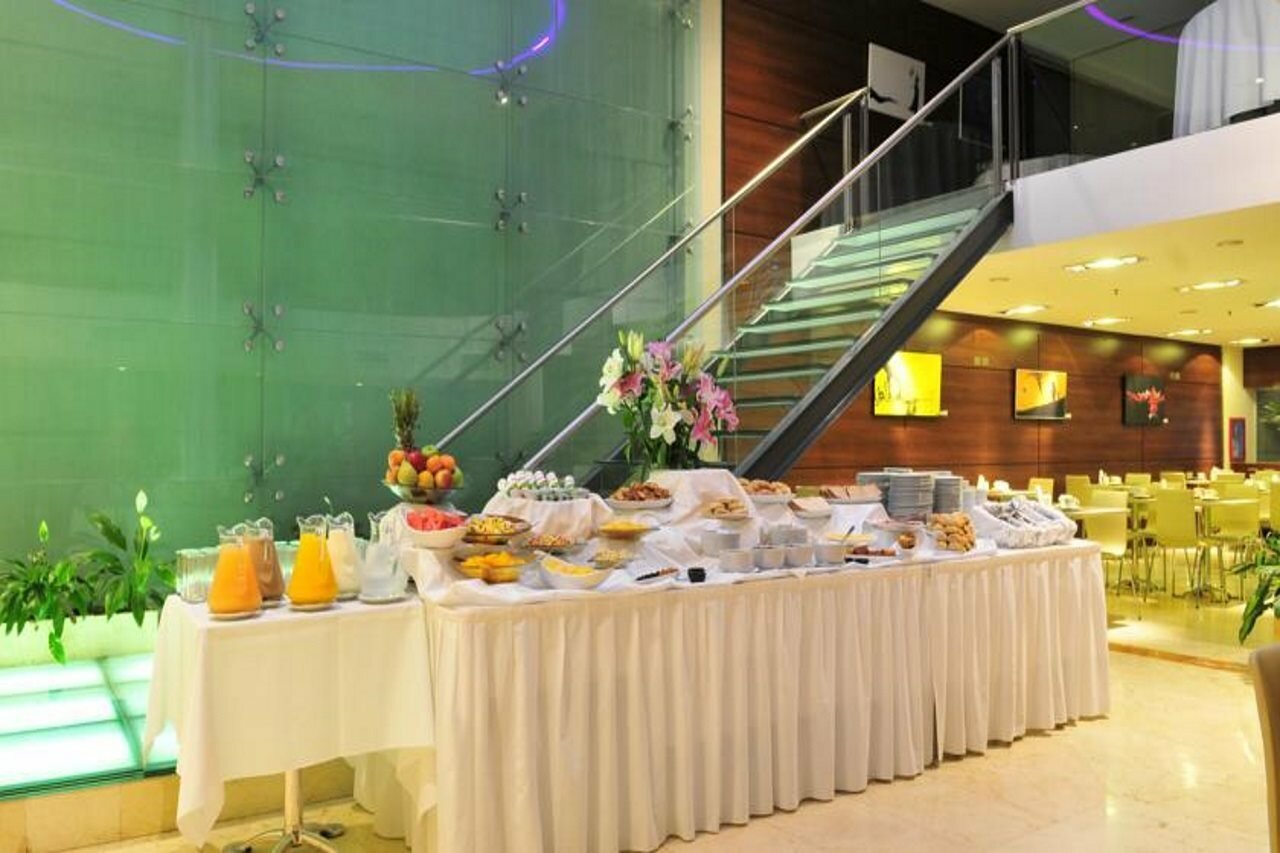 Фото Howard Johnson by Wyndham Cordoba