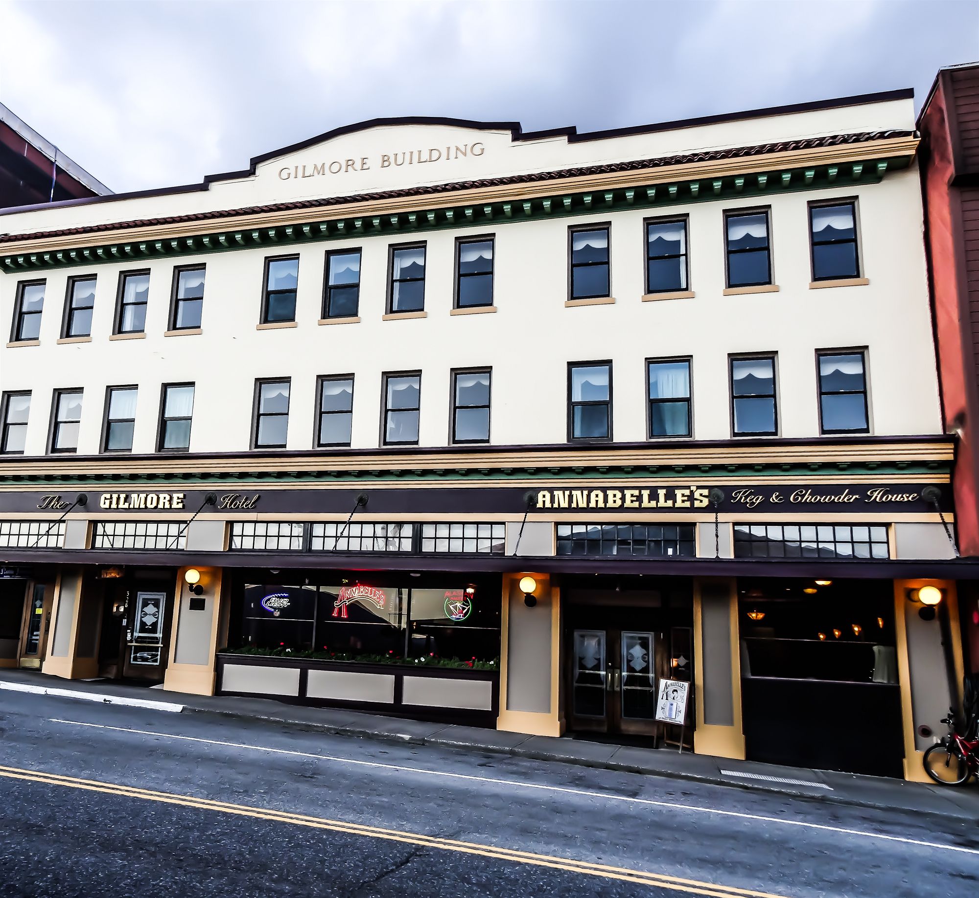 Фото отеля 1