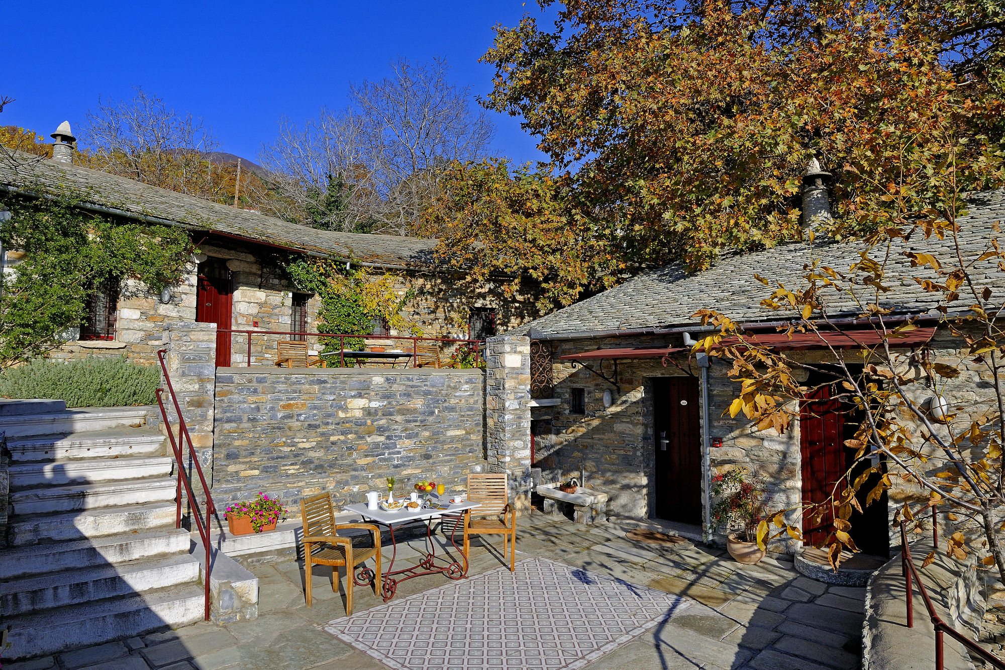 Фото Anovolios Boutique Hotel