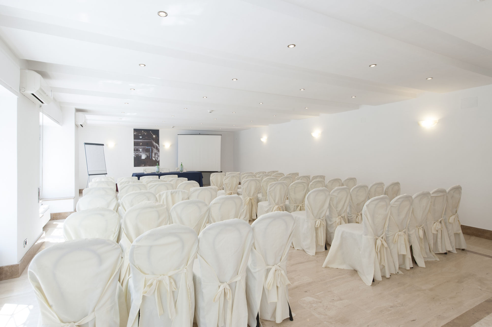 Фото Hotel Esplanade