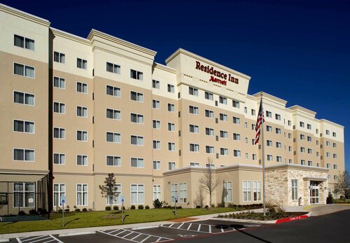 Внешний вид отеля Residence Inn by Marriott San Antonio Six Flags at The Rim в Сан-Антонио, фото 5