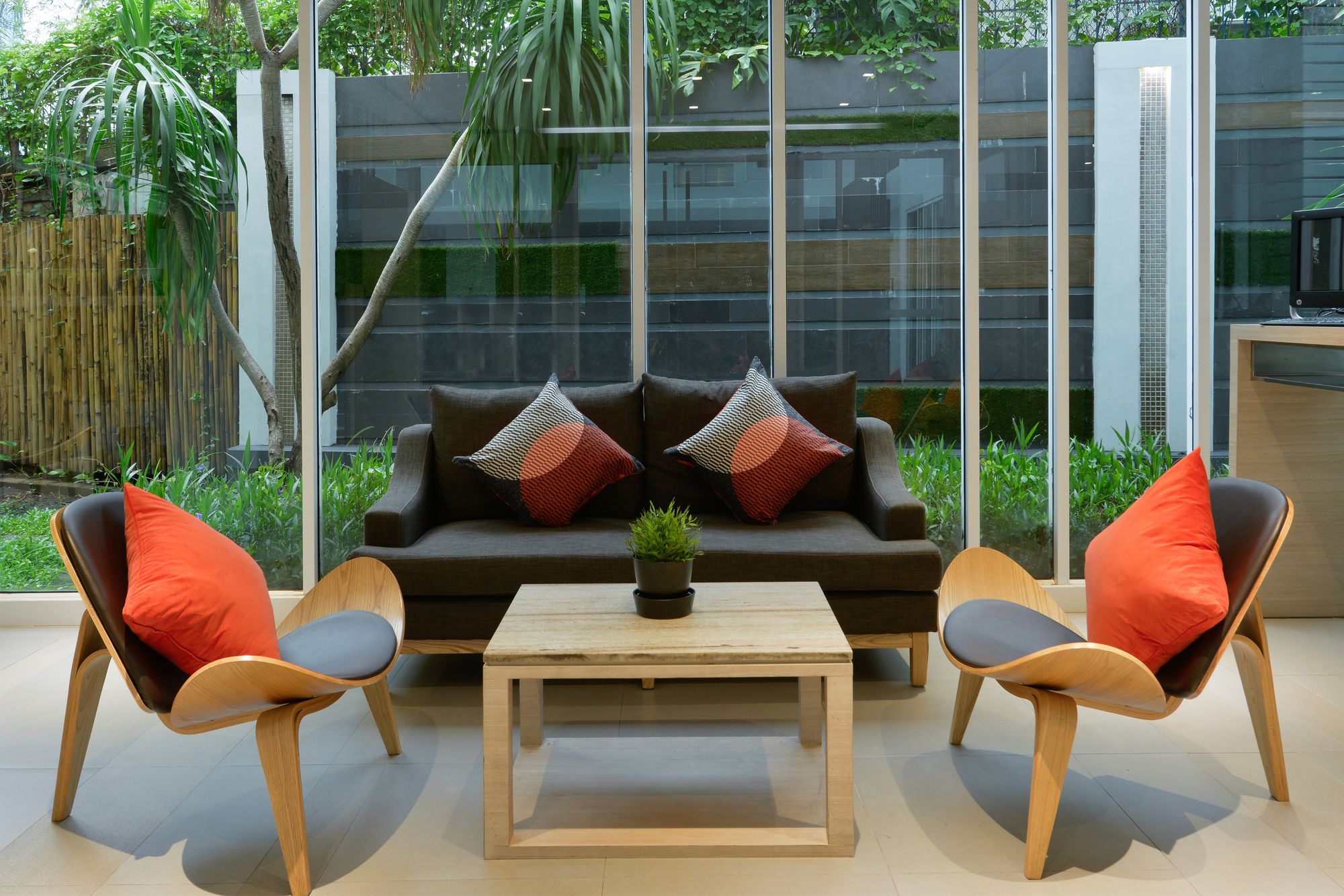 Фото Hotel Amber Sukhumvit 85