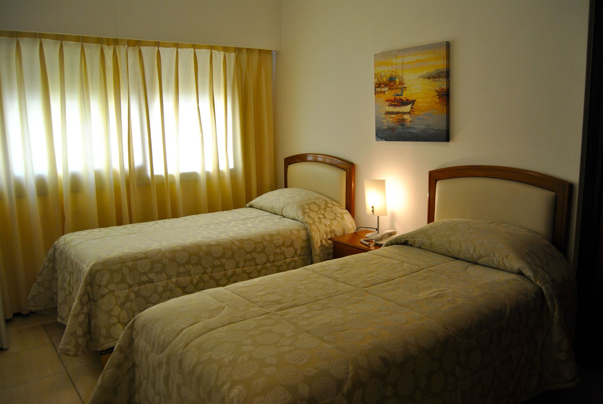 Фото Iberia Hotel