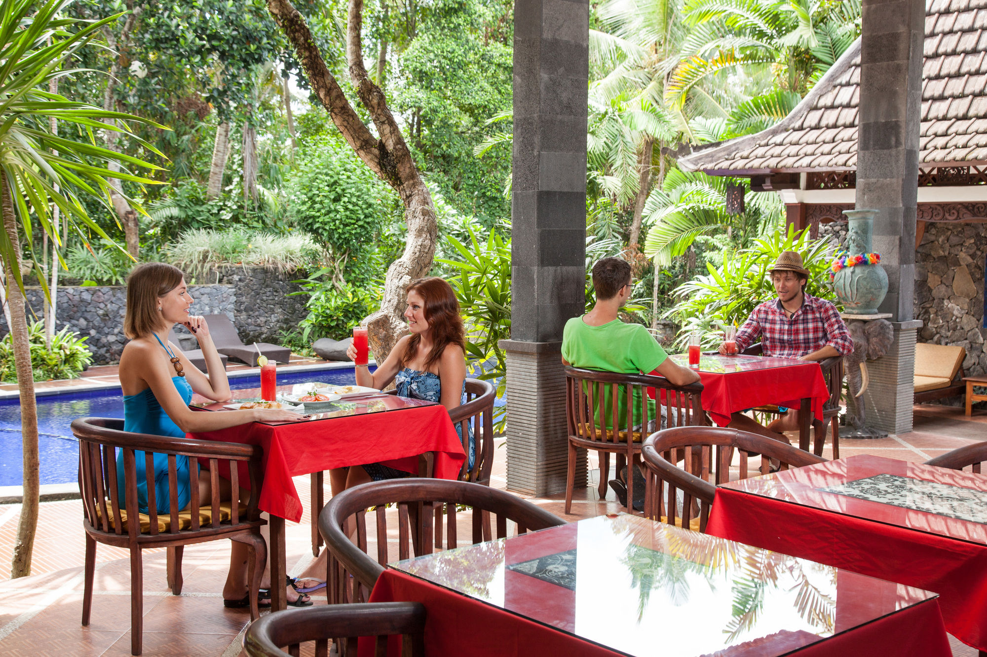 Фото Dewangga Bungalow