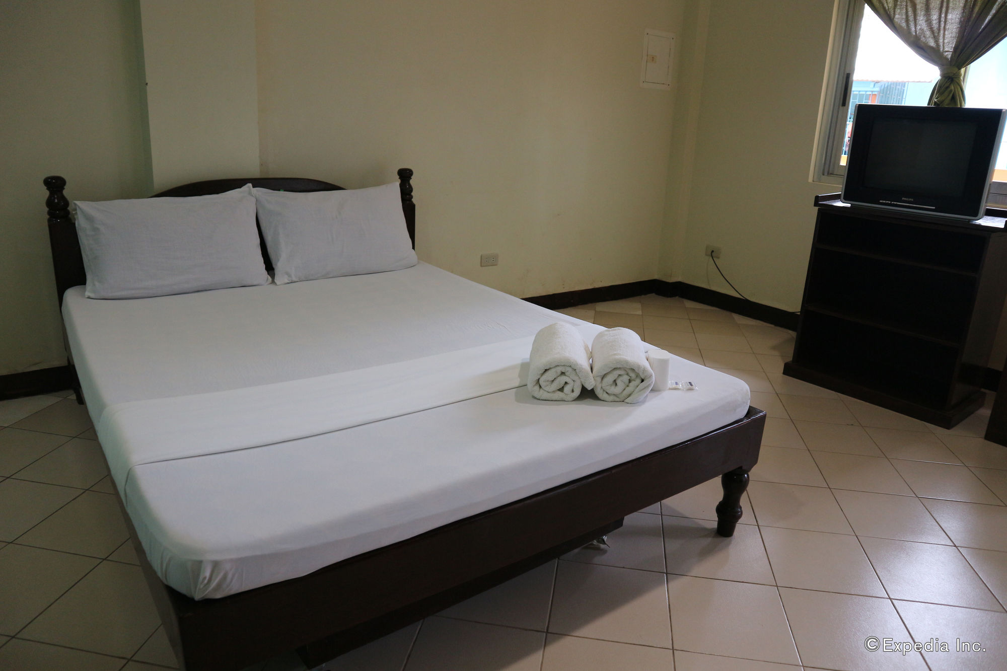 Фото Royal Crown Inn