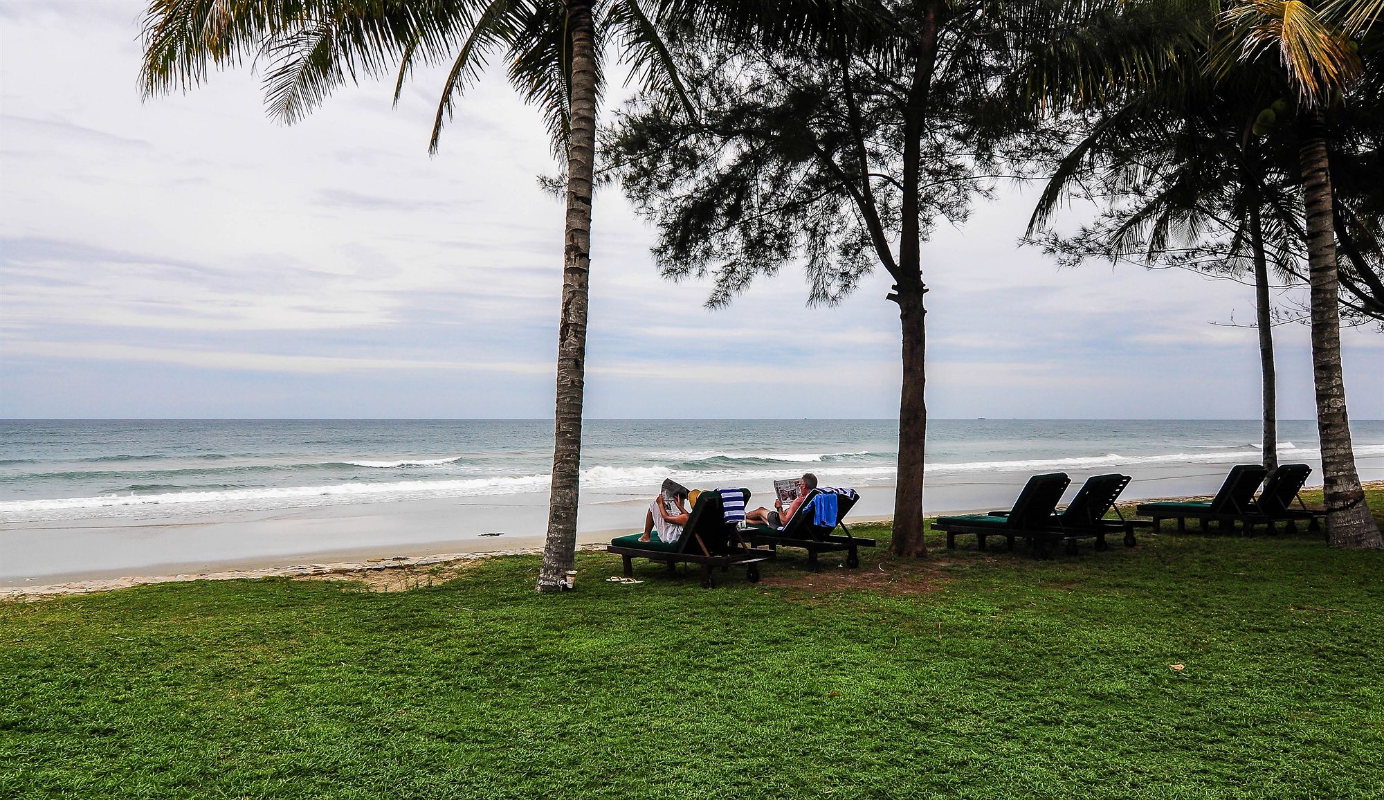 Фото Borneo Beach Villa & Suite