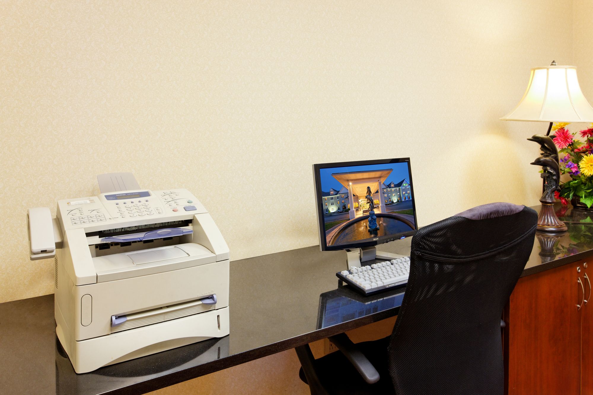 Фото Holiday Inn Express Mystic, an Ihg Hotel