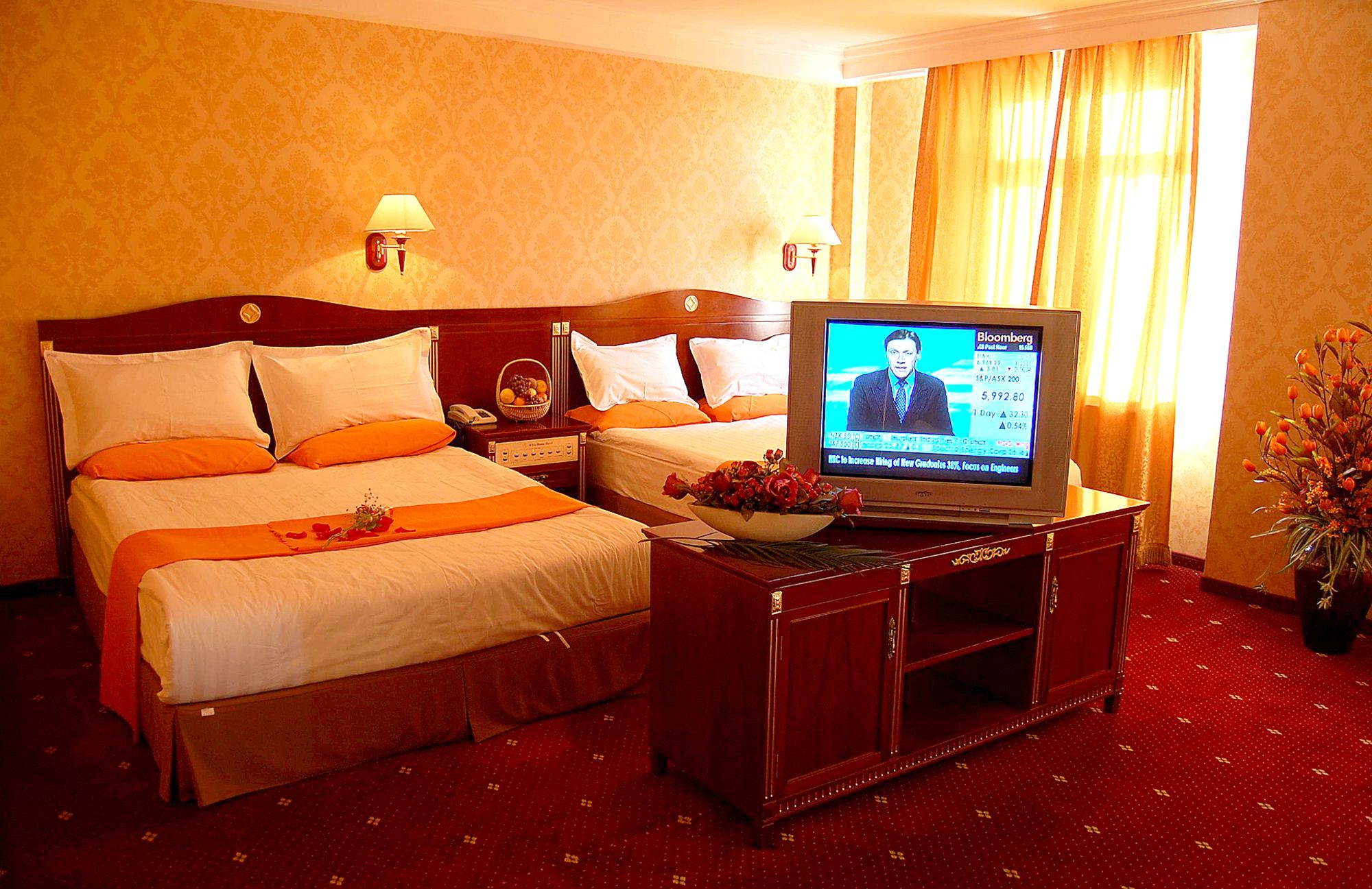 Фото White House Hotel