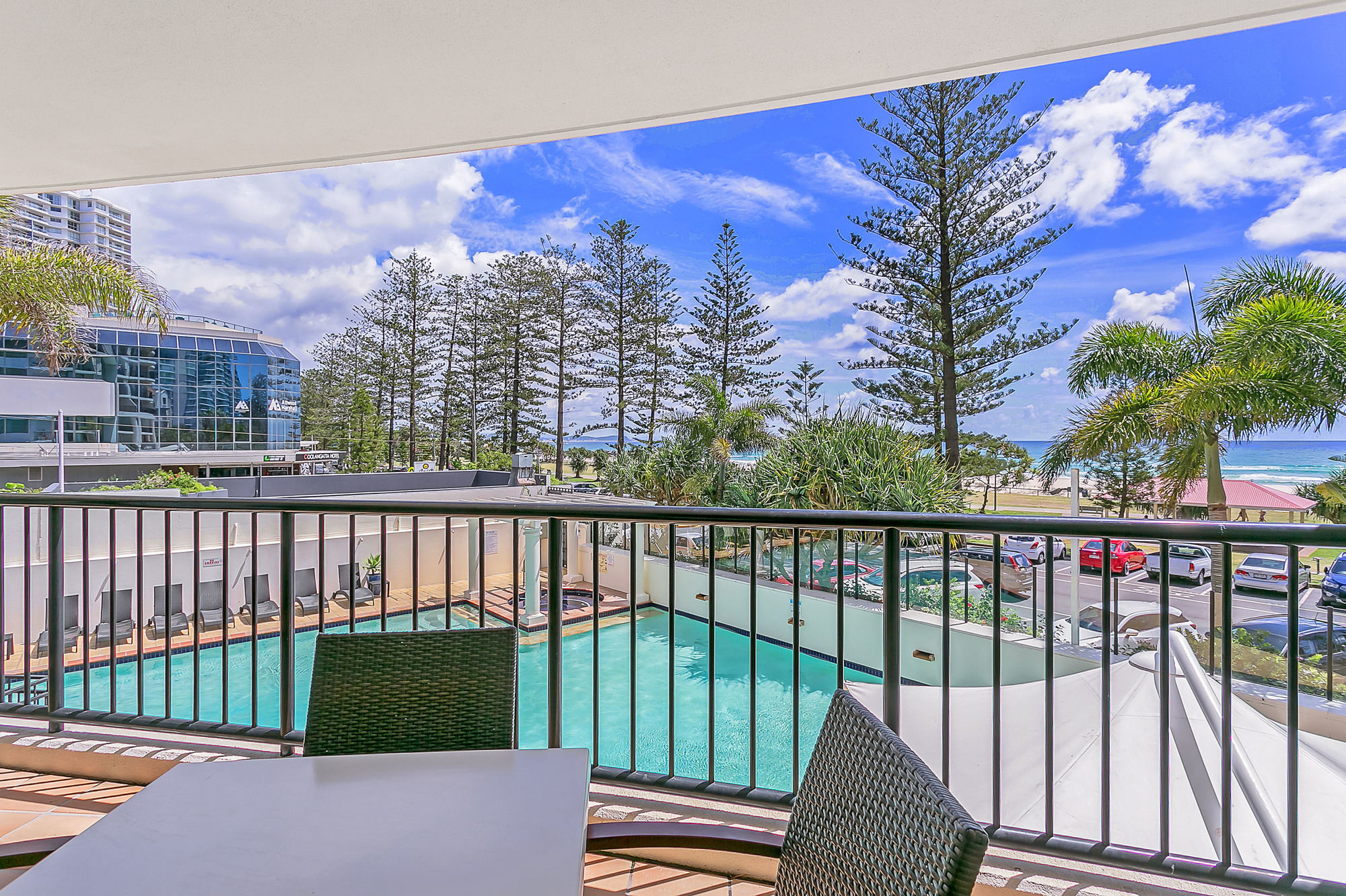 Фото Mantra Coolangatta Beach