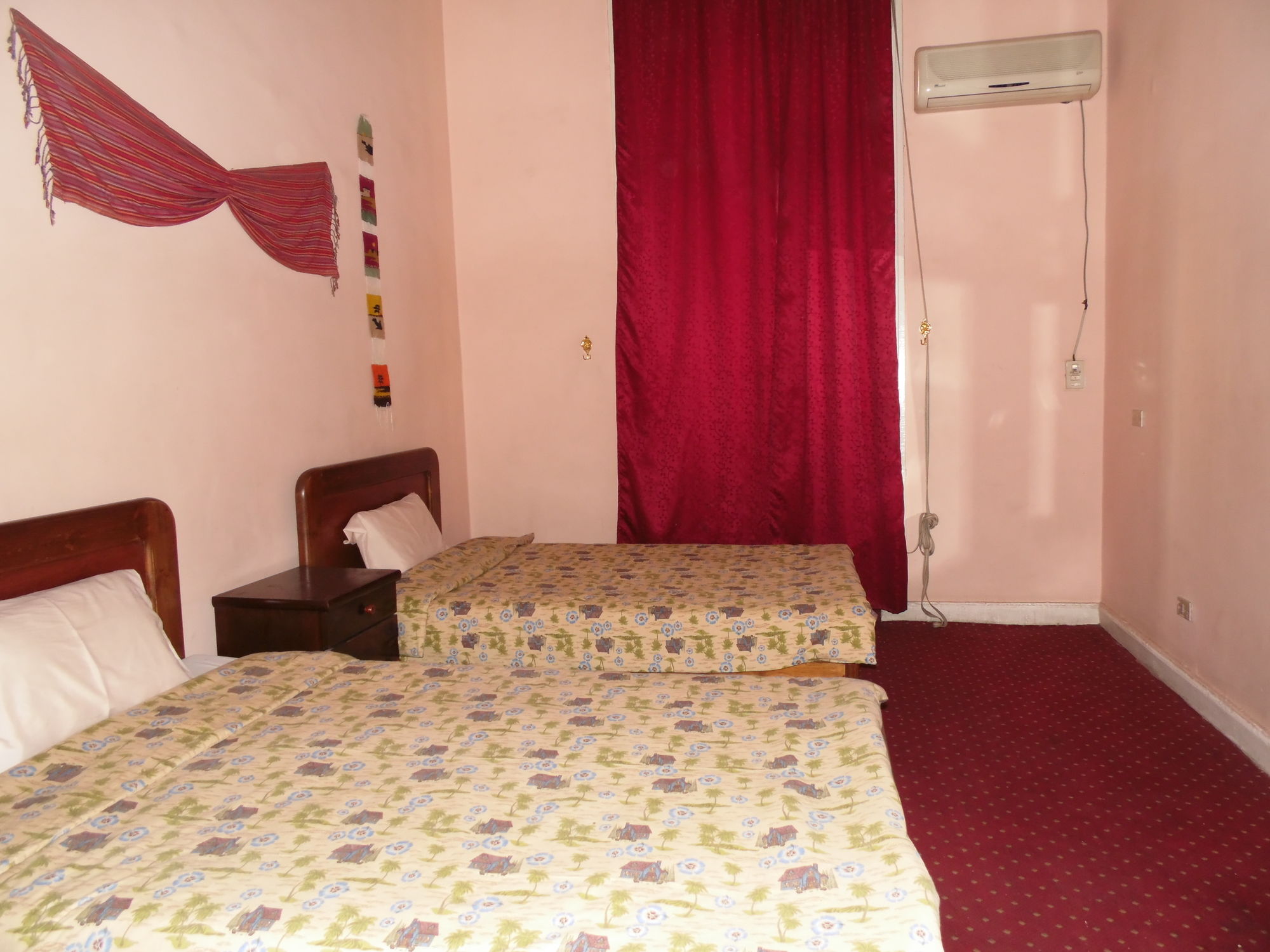 Фото The Australian Hostel