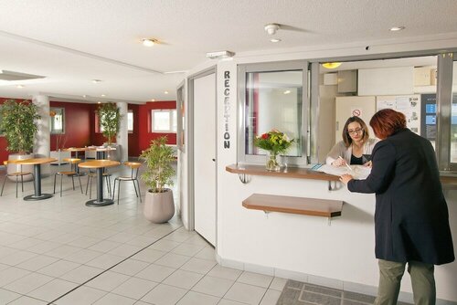 Гостиница Aparthotel Séjours & Affaires Lamartine в Монморийоне