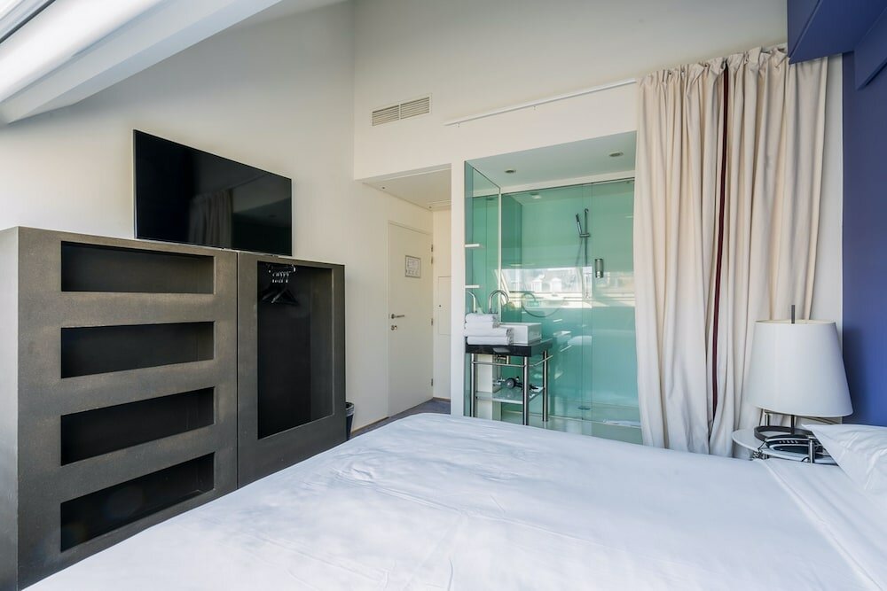 Фото Pacific Café Hotel