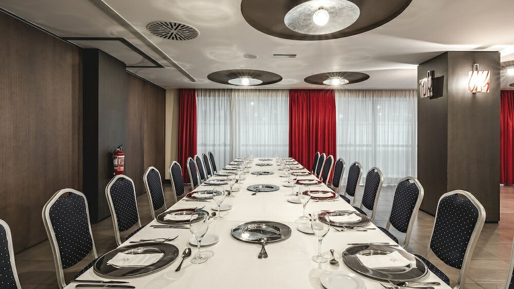 Фото Be Live City Center Talavera