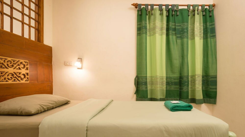 Фото New Road Guest House - Hostel