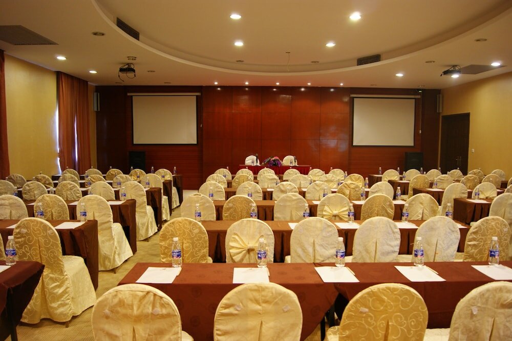 Фото Pazhou Hotel