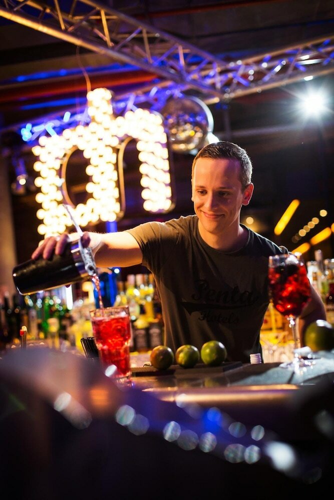 Фото Pentahotel Warrington