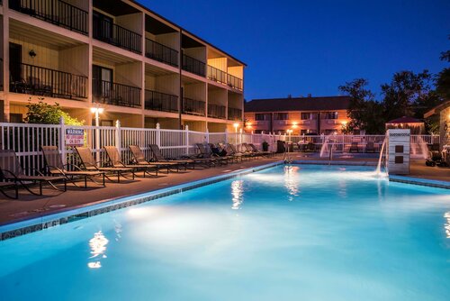 Гостиница Best Western Ambassador Inn & Suites
