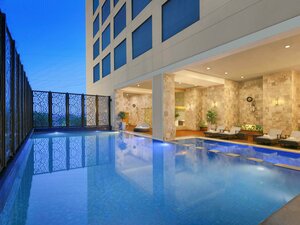 Гостиница Novotel Ahmedabad Hotel