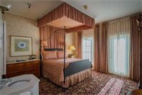 Фото The Mendocino Hotel and Garden Suites