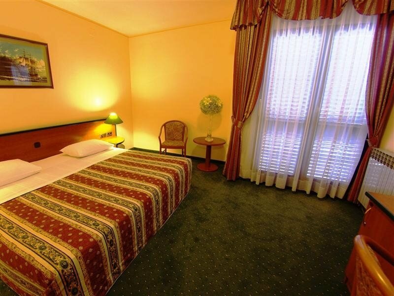 Фото Hotel Mediteran