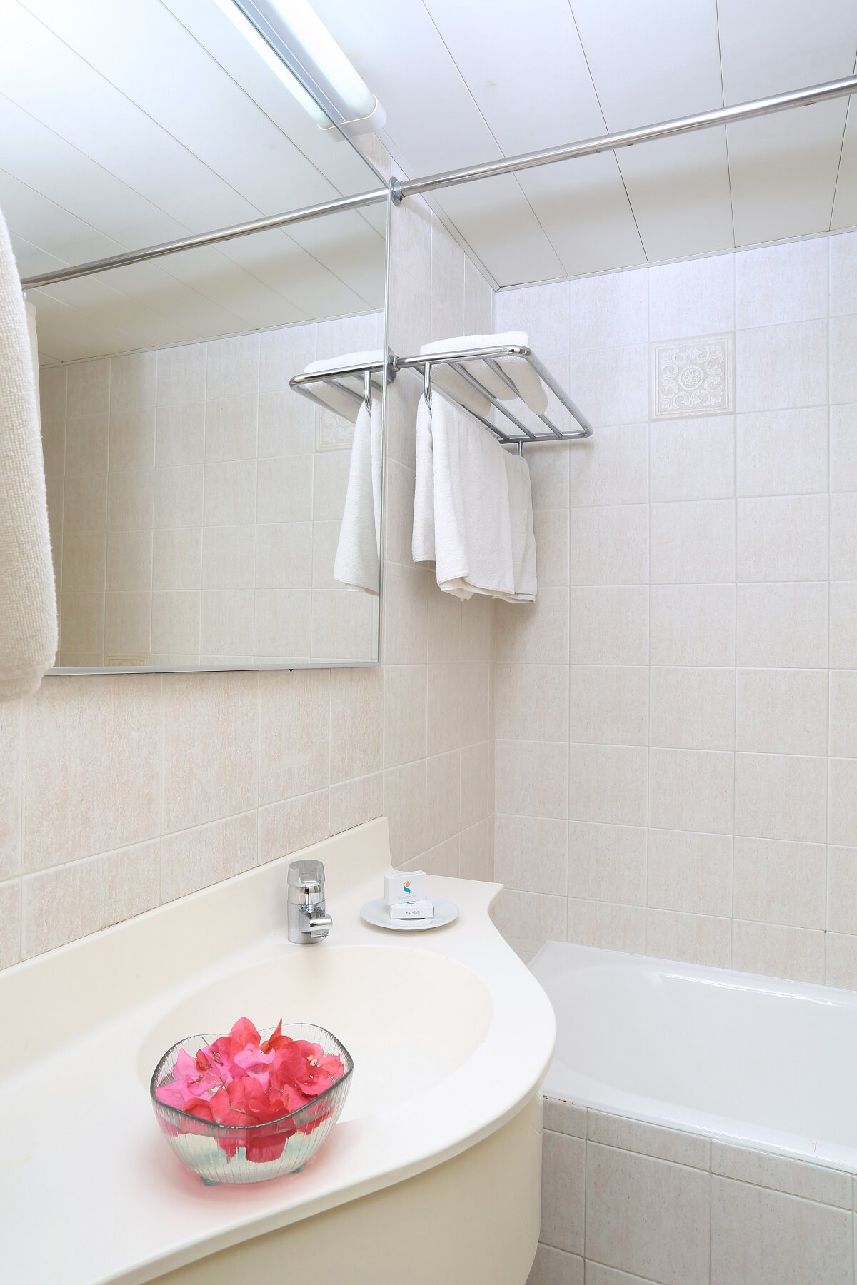 Фото Jacaranda Apartments