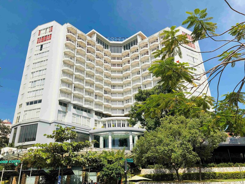 Гостиница Novotel Halong Bay в Халонге