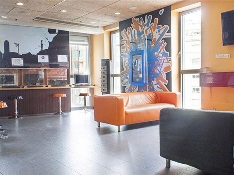 Фото Urbany Hostels Barcelona