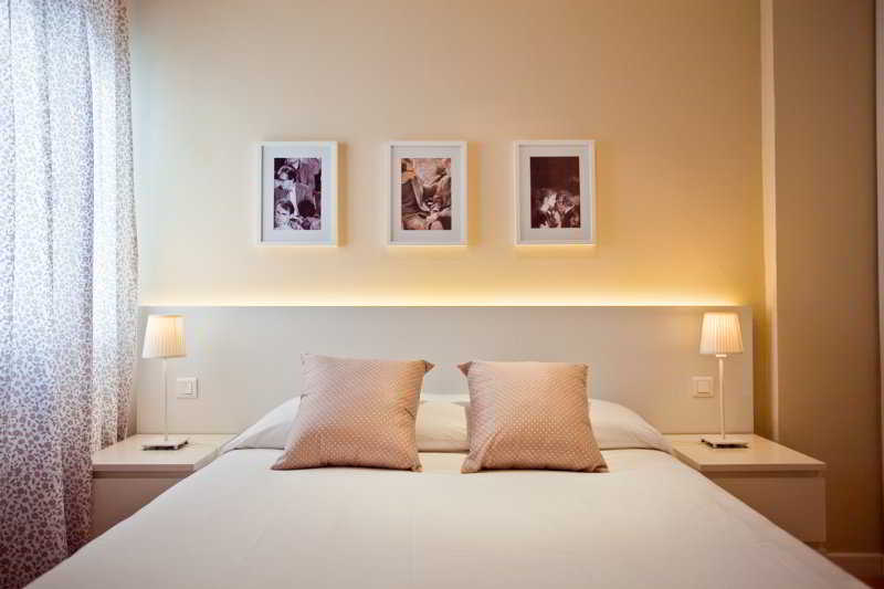 Фото Madrid Central Suites