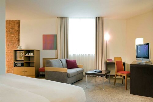 Гостиница Novotel Cardiff Centre в Кардиффе