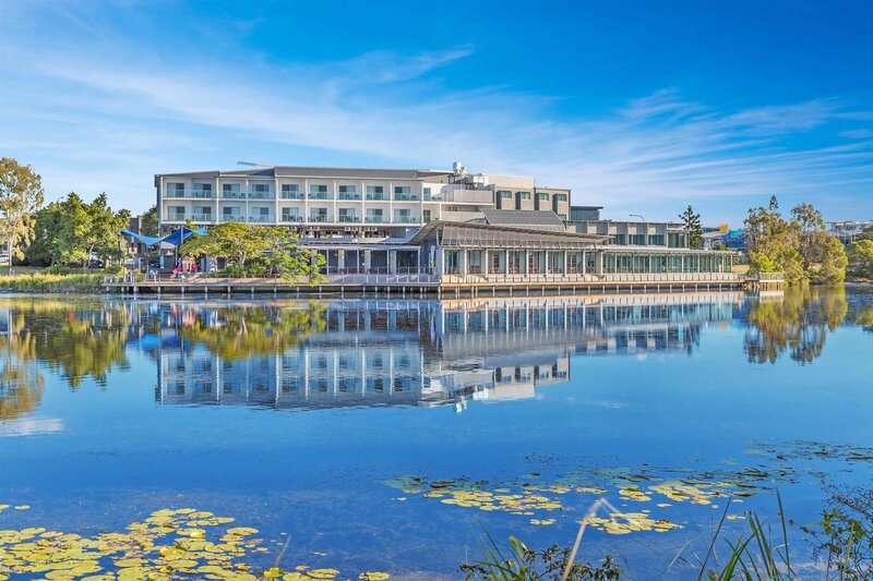 Гостиница Best Western Plus North Lakes Hotel