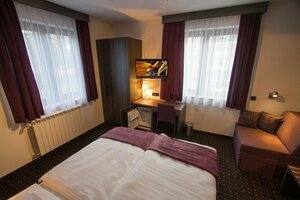 Гостиница Log In Rooms