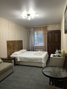 отель Ривер Хаус