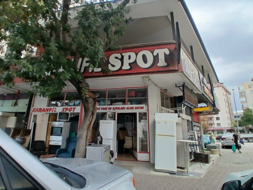 Thrift store Carnation Spot, Konya, photo
