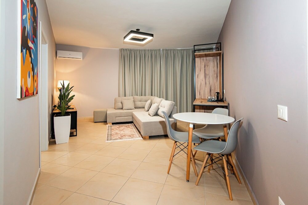 Фото ApartHotel Eda