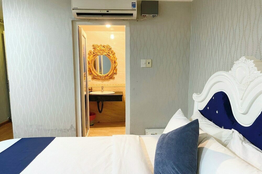 Фото Crowne Bui Vien Hotel