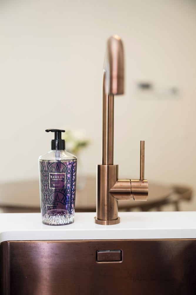 Фото Elegant Apartment - Heart of Antwerp