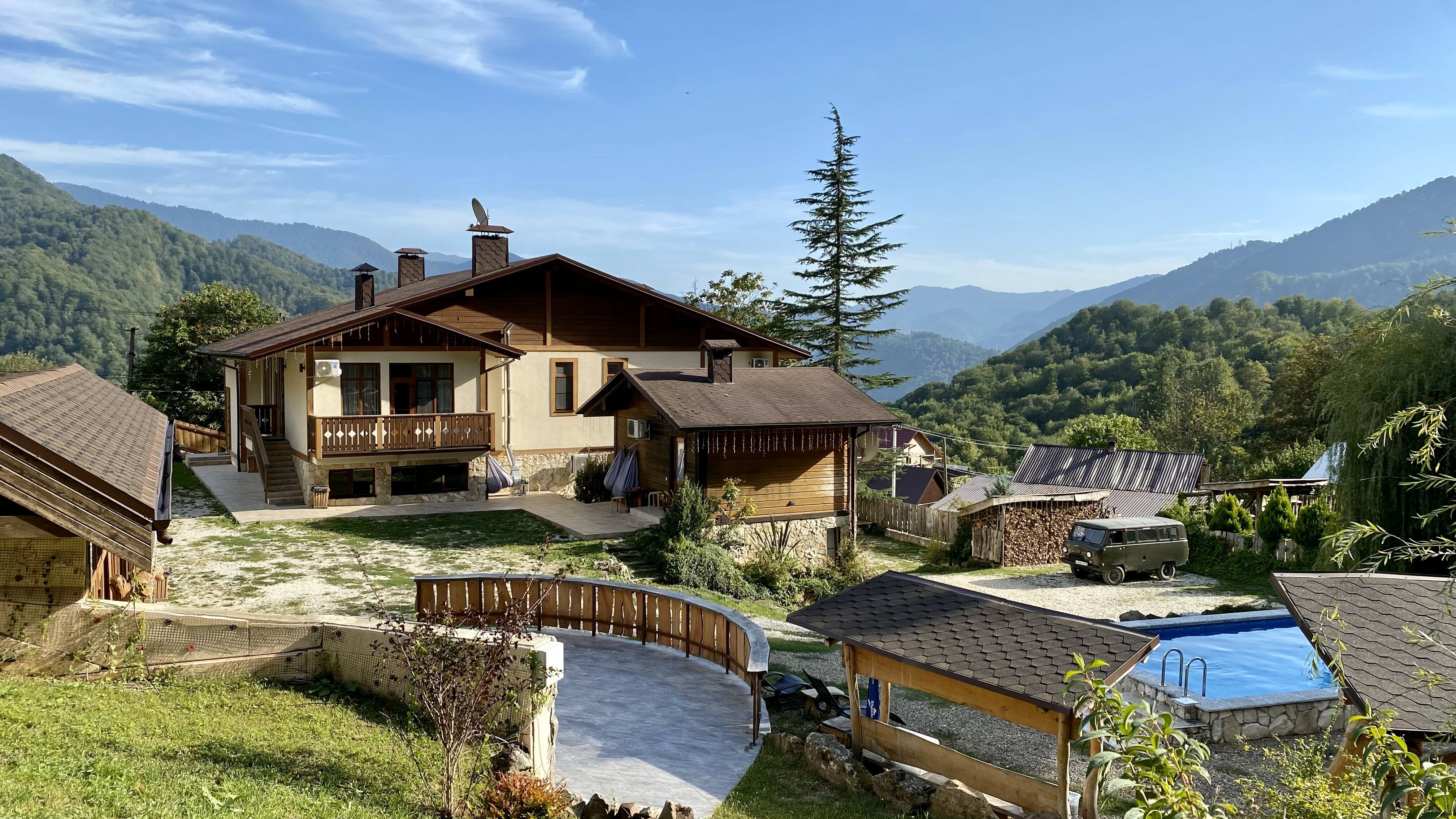 Фото отеля 1