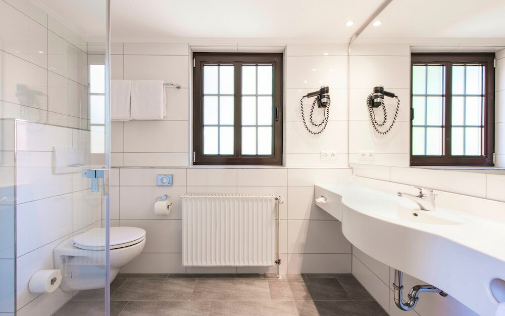 Фото Idingshof Hotel & Restaurant