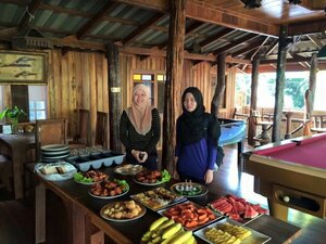 Гостиница J. Holiday Inn