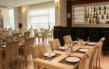 Гостиница Tuna Otel Rezi̇dans в Ментеше
