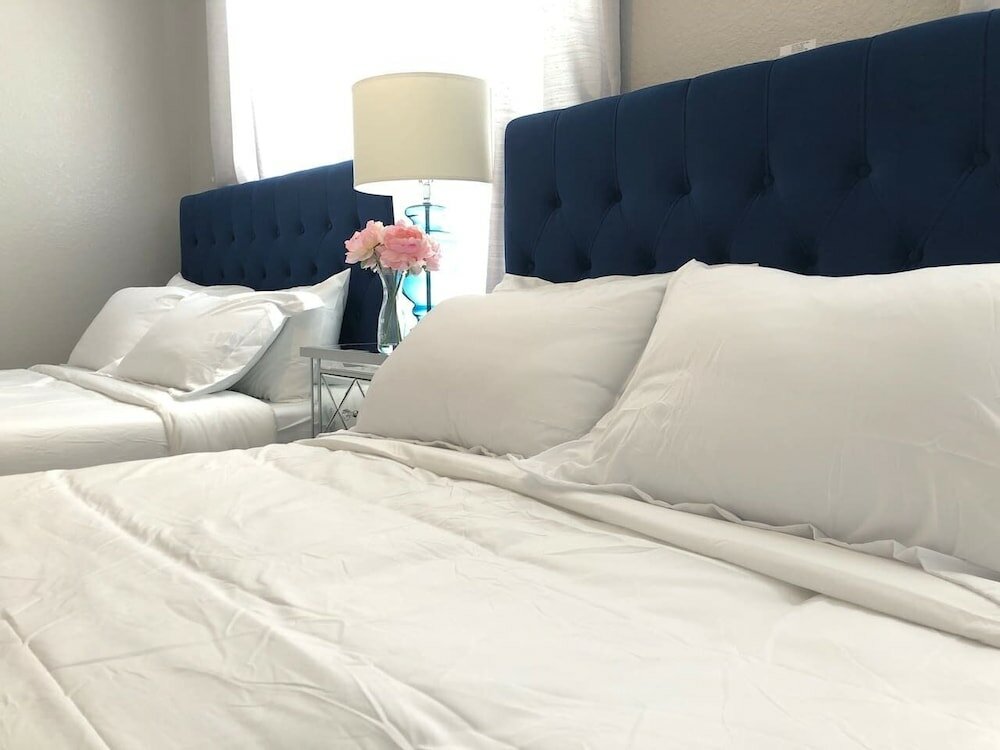 Фото Tideview 166 · New Ultra Modern & Super Clean 3 Full Suites