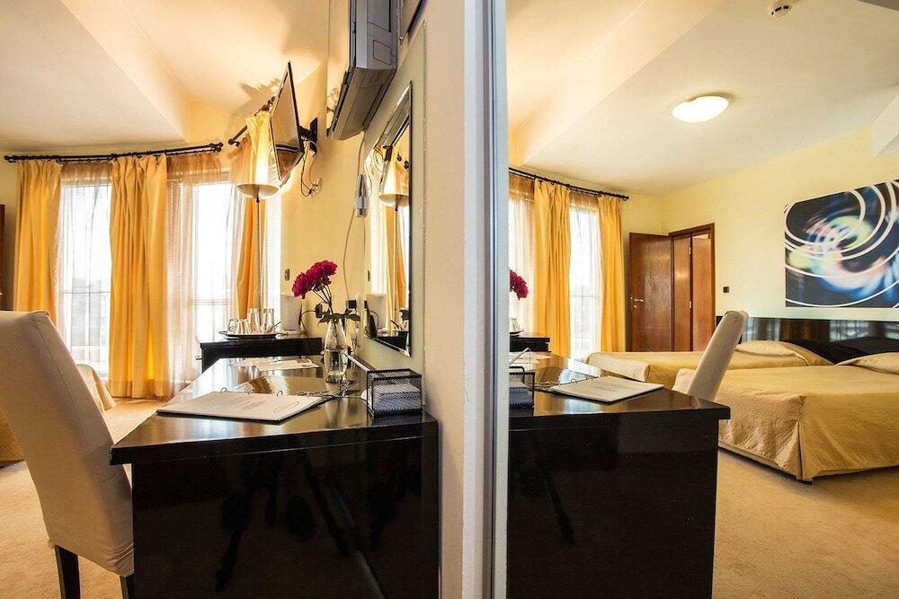 Фото Europe Hotel Sofia