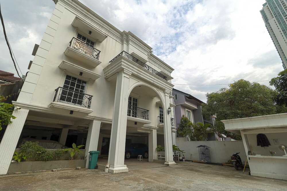 Фото RedDoorz Plus @ Setiabudi Barat