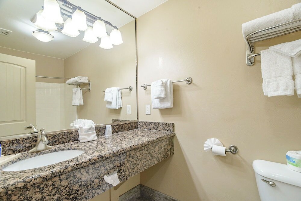 Фото Pioneer Lodge