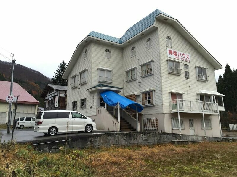 Гостиница Kagura House