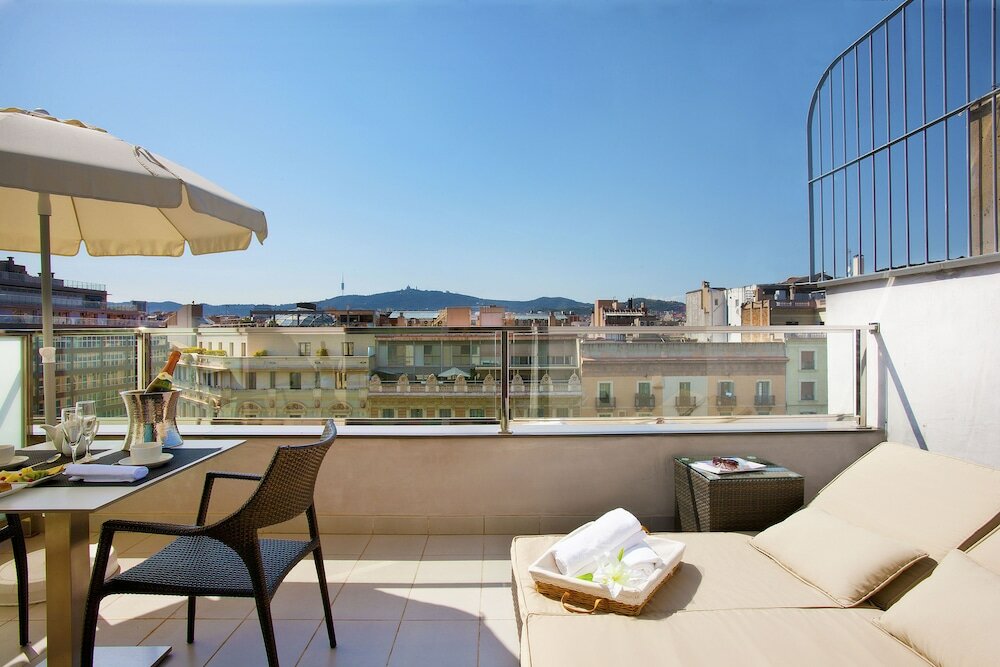 Фото Grupotel Gran Vía 678