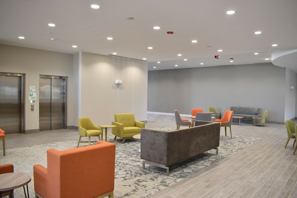 Фото Holiday Inn Kansas City - Northeast, an Ihg Hotel